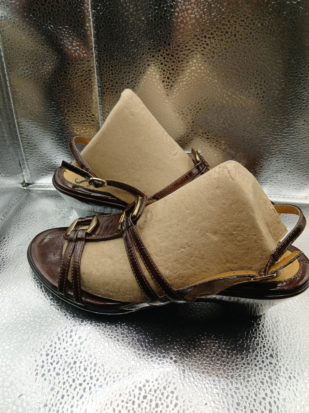 Sofft Dark Brown Patent Leather Buckle Sandals Women's Size 7